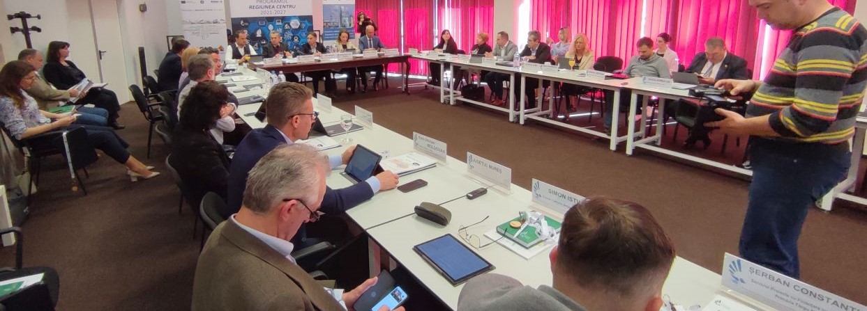 Reprezentanții Autorităților Publice Locale din Regiunea CENTRU au analizat oportunitățile de dezvoltare pe baza programelor europene de finanțare nerambursabilă