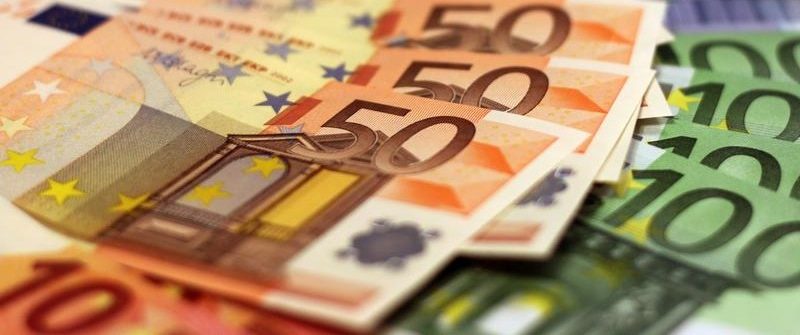 Informare cu privire la aplicabilitatea HG 264/2003 privind stabilirea acțiunilor și categoriilor de cheltuieli, criteriilor procedurilor și limitelor pentru efectuarea de plăți în avans din fonduri publice pentru contractele de finanțare încheiate cu entități de drept privat