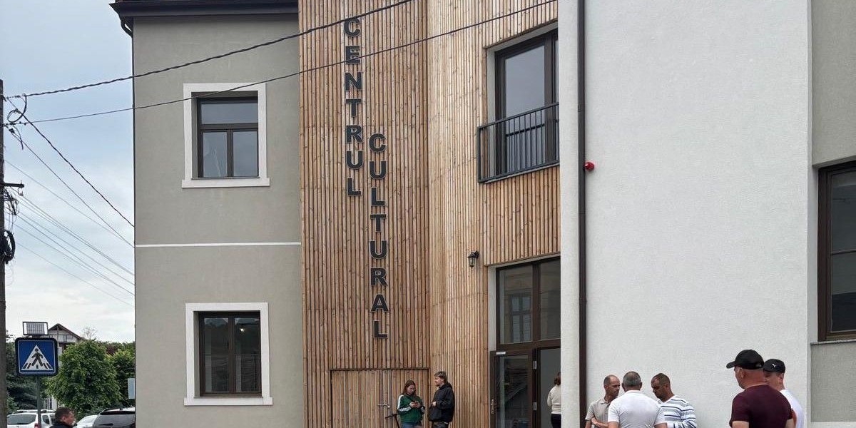 Centrul cultural din Ocna Sibiului, unul dintre cele mai moderne din județul Sibiu, crește atractivitatea „Litoralului Ardealului”